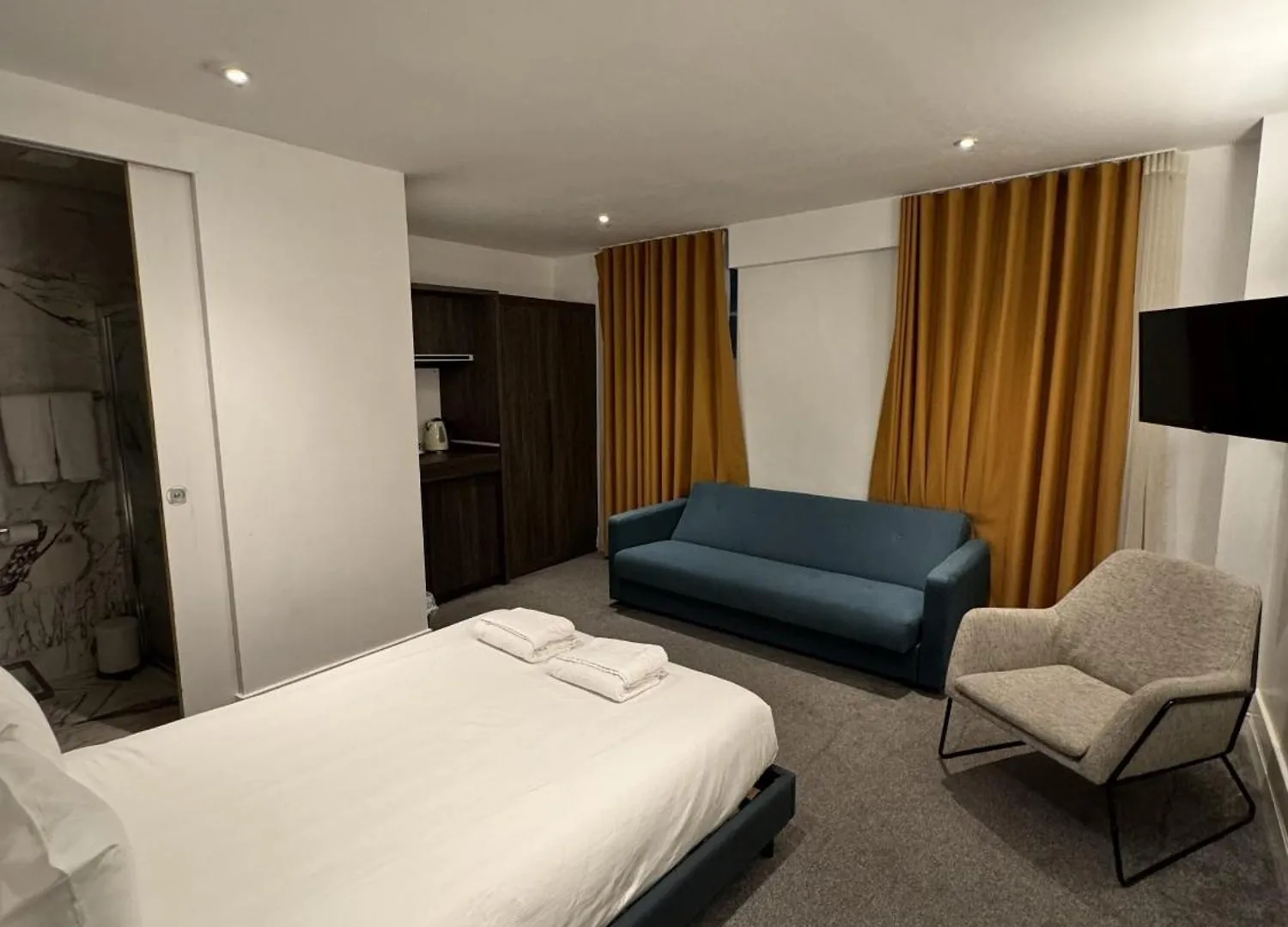 Widegate Residential Apartment London